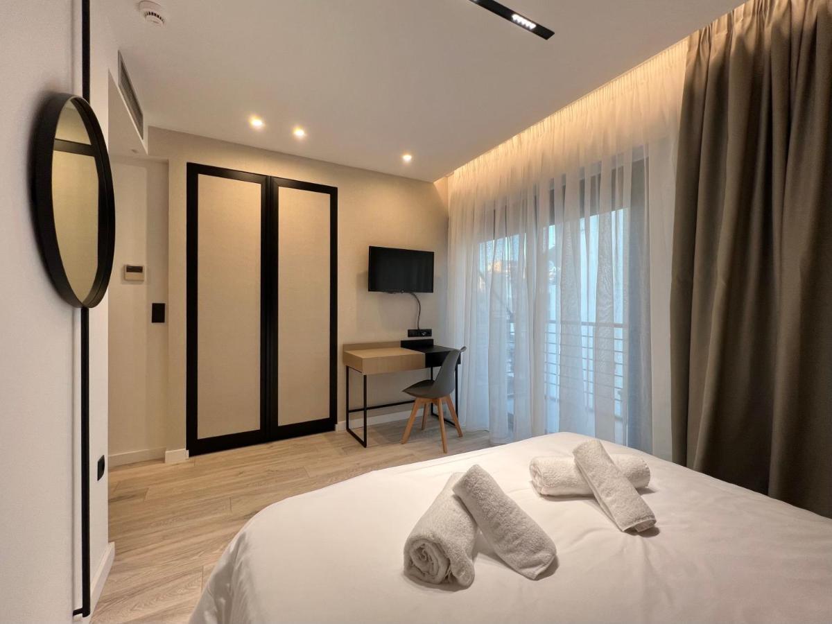 Icon Urban Living Aparthotel Солун Екстериор снимка