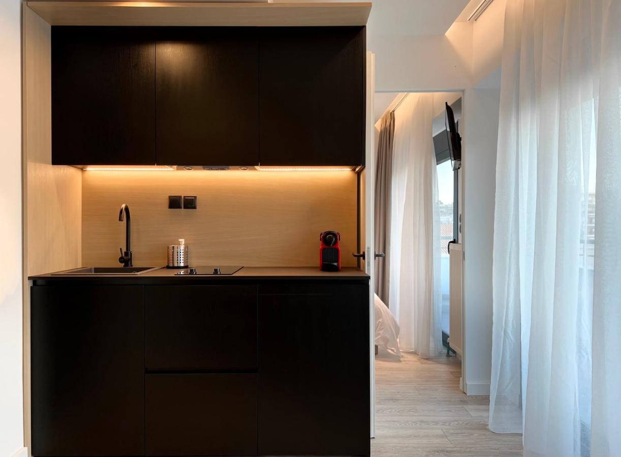 Icon Urban Living Aparthotel Солун Екстериор снимка