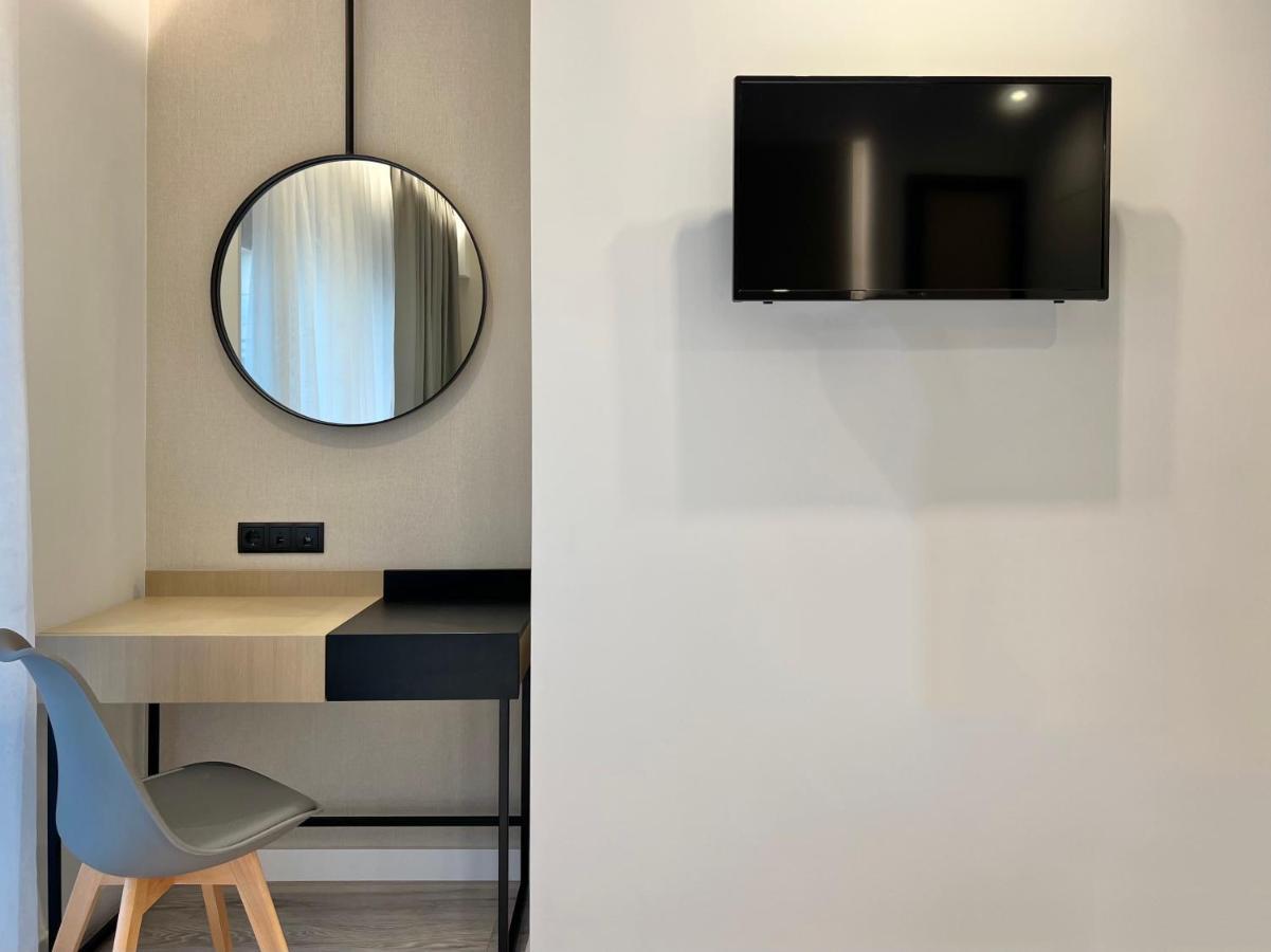 Icon Urban Living Aparthotel Солун Екстериор снимка