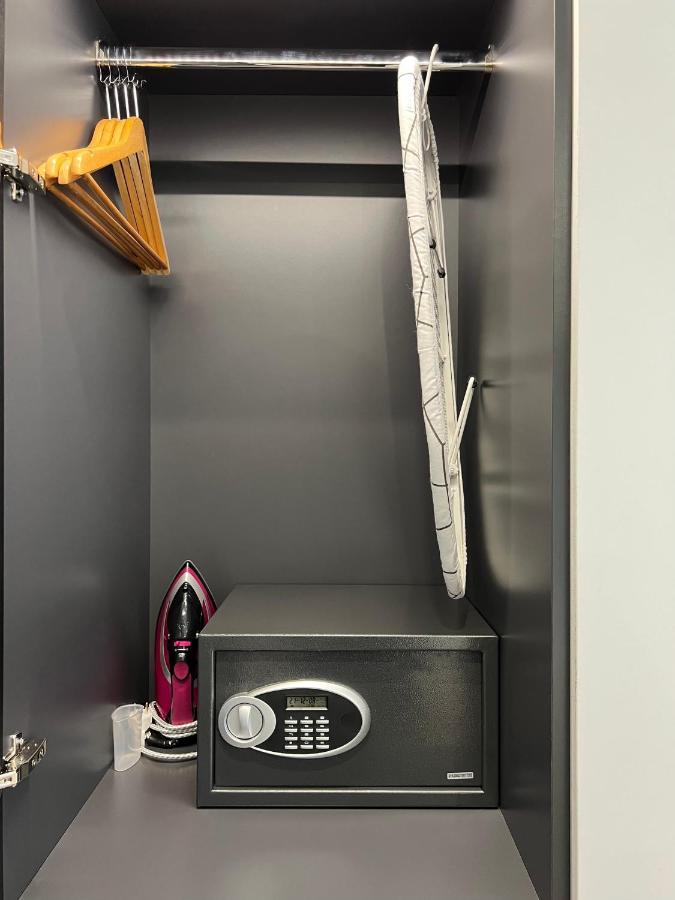 Icon Urban Living Aparthotel Солун Екстериор снимка