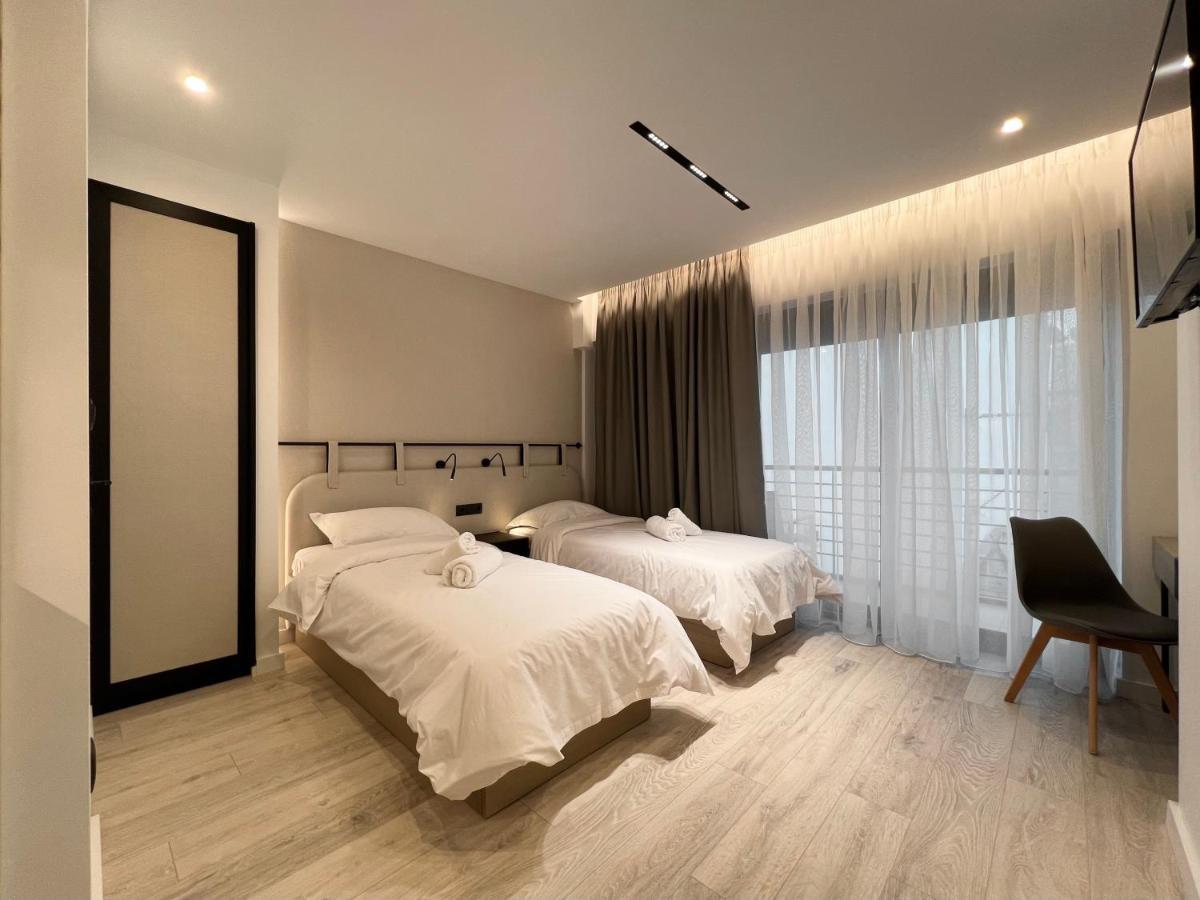Icon Urban Living Aparthotel Солун Екстериор снимка