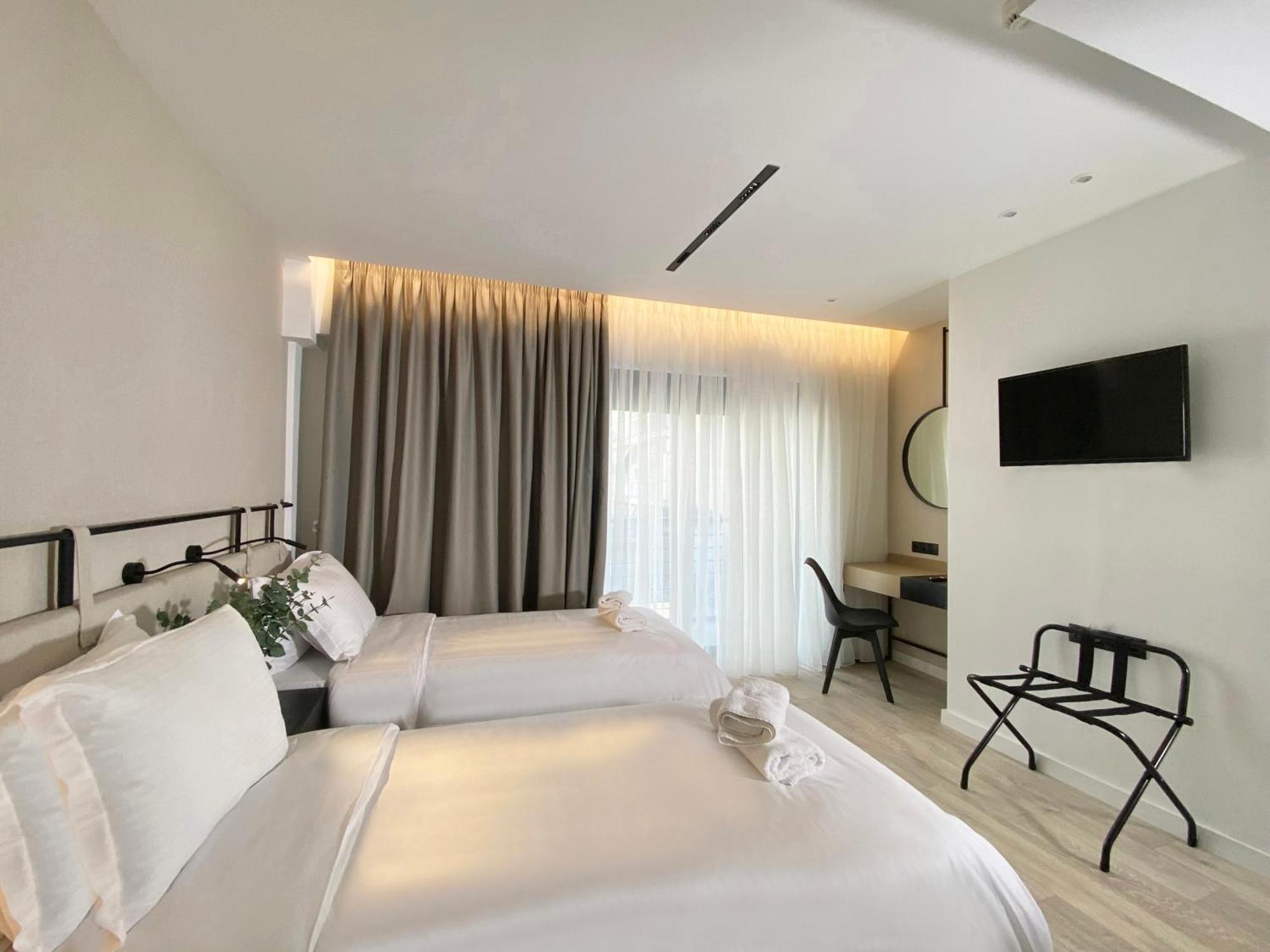 Icon Urban Living Aparthotel Солун Екстериор снимка